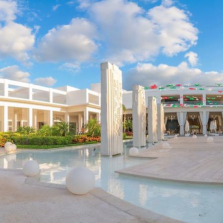 Platinum Yucatan Princess Adults Only Playa del Carmen Exterior foto The resort's lobby