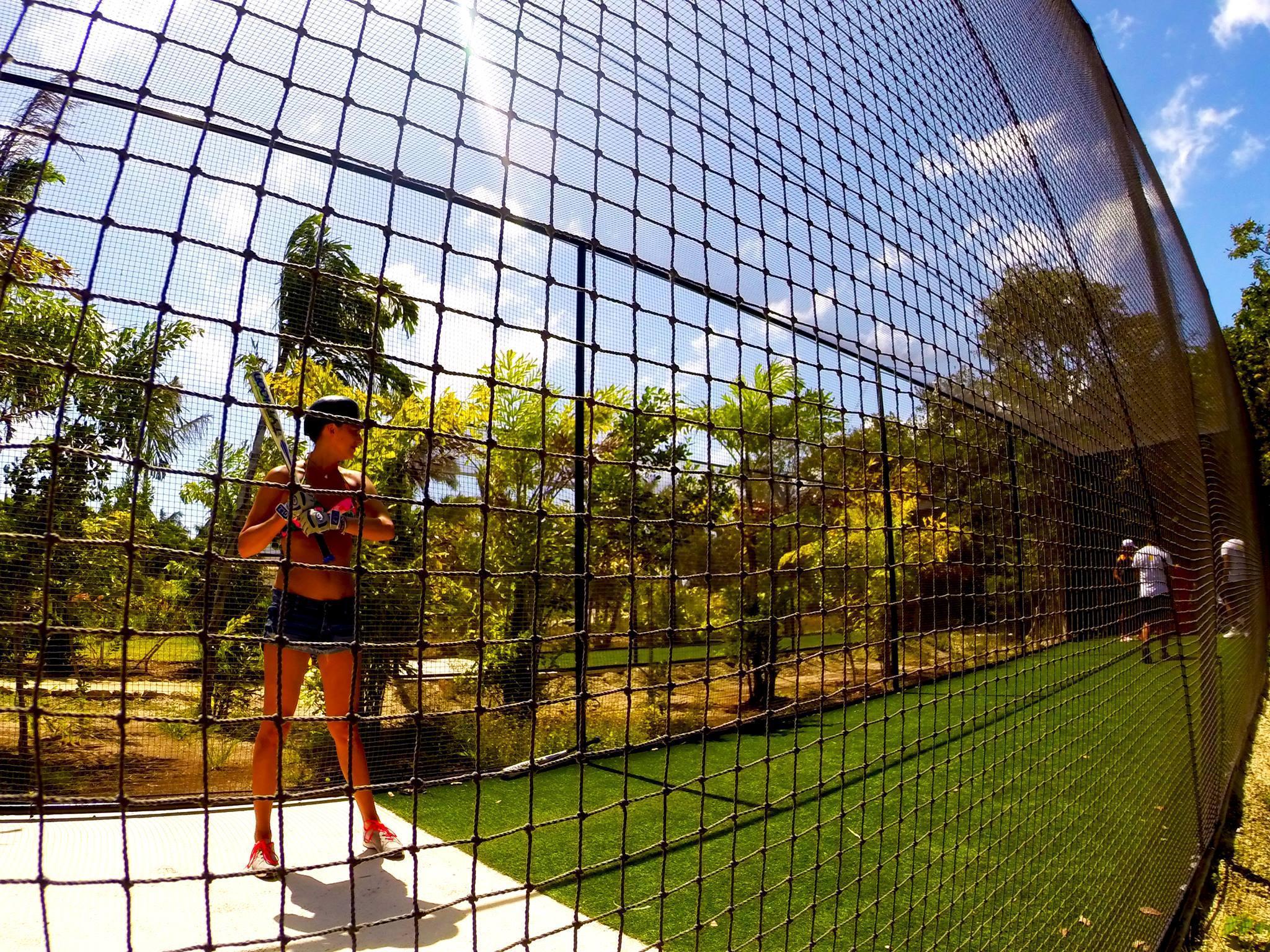 Platinum Yucatan Princess Adults Only Playa del Carmen Exterior foto A player in action